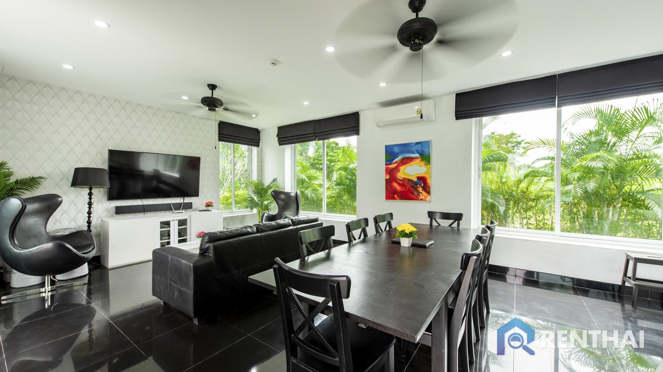 รูป บ้านสุดหรูสไตล์โมเดิร์น ในสนามกอล์ฟฟินิกซ์ - รูปที่ 5/20