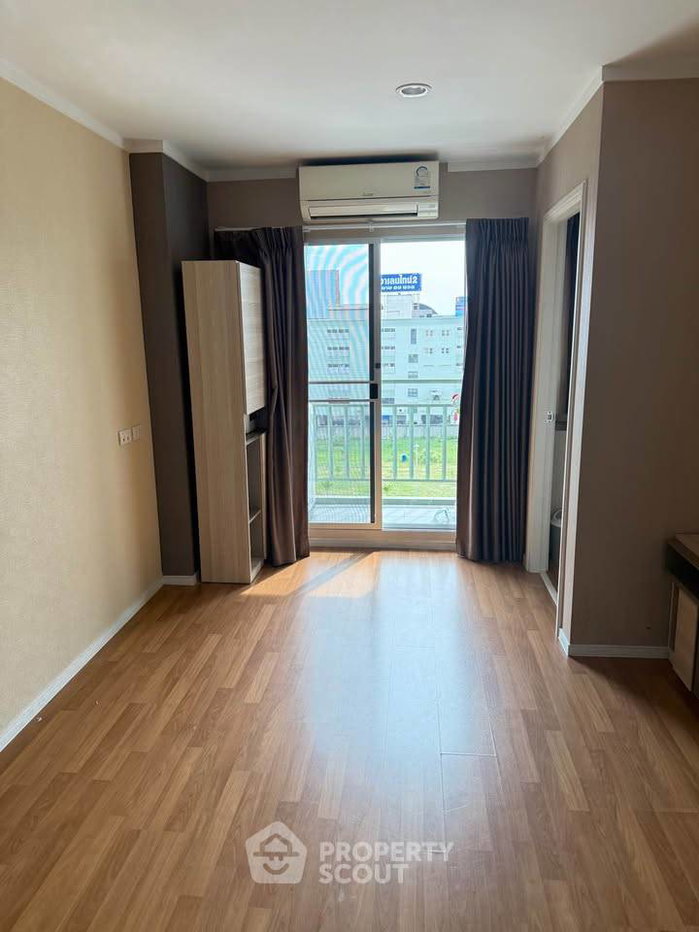 รูป คอนโด 1-ห้องนอน ที่ ลุมพินี เพลส บรมราชชนนี ปิ่นเกล้า ใน ตลิ่งชัน (ID 2970702) - รูปที่ 3/9