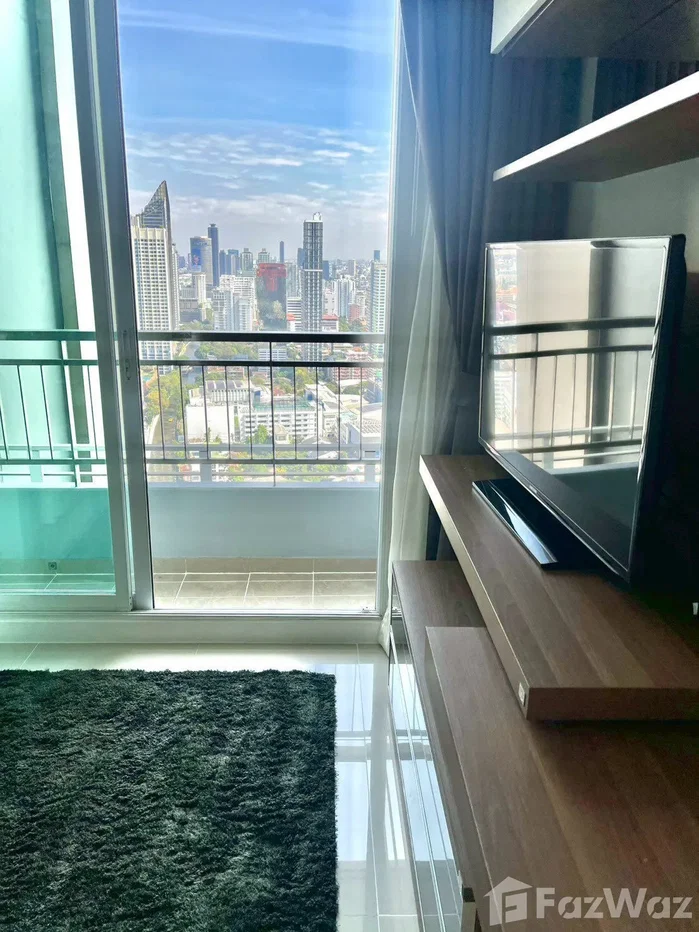 picture 1 Bedroom Condo for sale at Circle Condominium  1850268 - 3/17