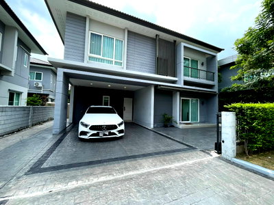 Houses for rent Bangkok : House for rent at Centro Bangna-Wongwaen Village ⭐️ 61 sq.wah, 200 sq.m usable area - 4 bedrooms - 3 bathrooms