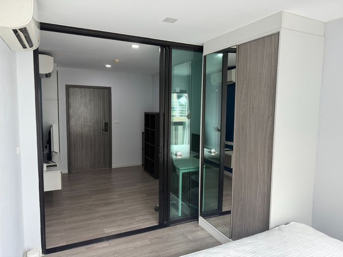 🚀 ขายด่วน! B-Loft Sukhumvit 107 ชั้นสูงสุด วิวเปิดโล่ง ราคา 2.4 ล้าน (ต่อรองได้) ใกล้ BTS แบริ่ง!