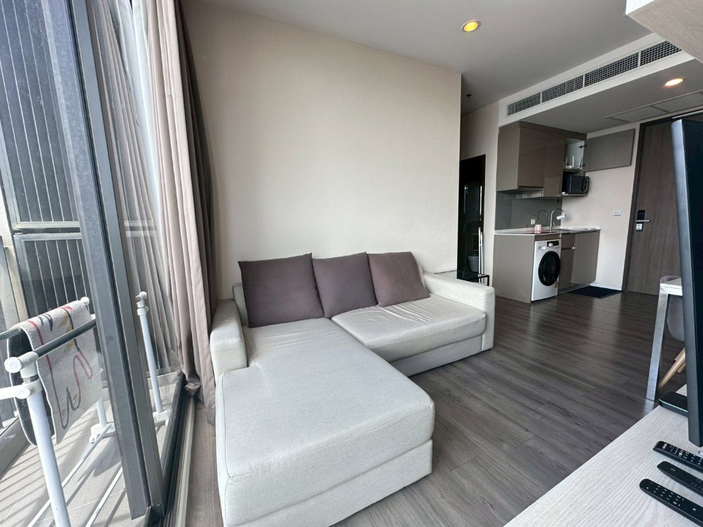 รูป +++เช่าด่วน +++ Whizdom Essence Sukhumvit ** 2 ห้องนอน 53 ตร.ม. แต่งครบพร้อมอยู่!!! - รูปที่ 10/17