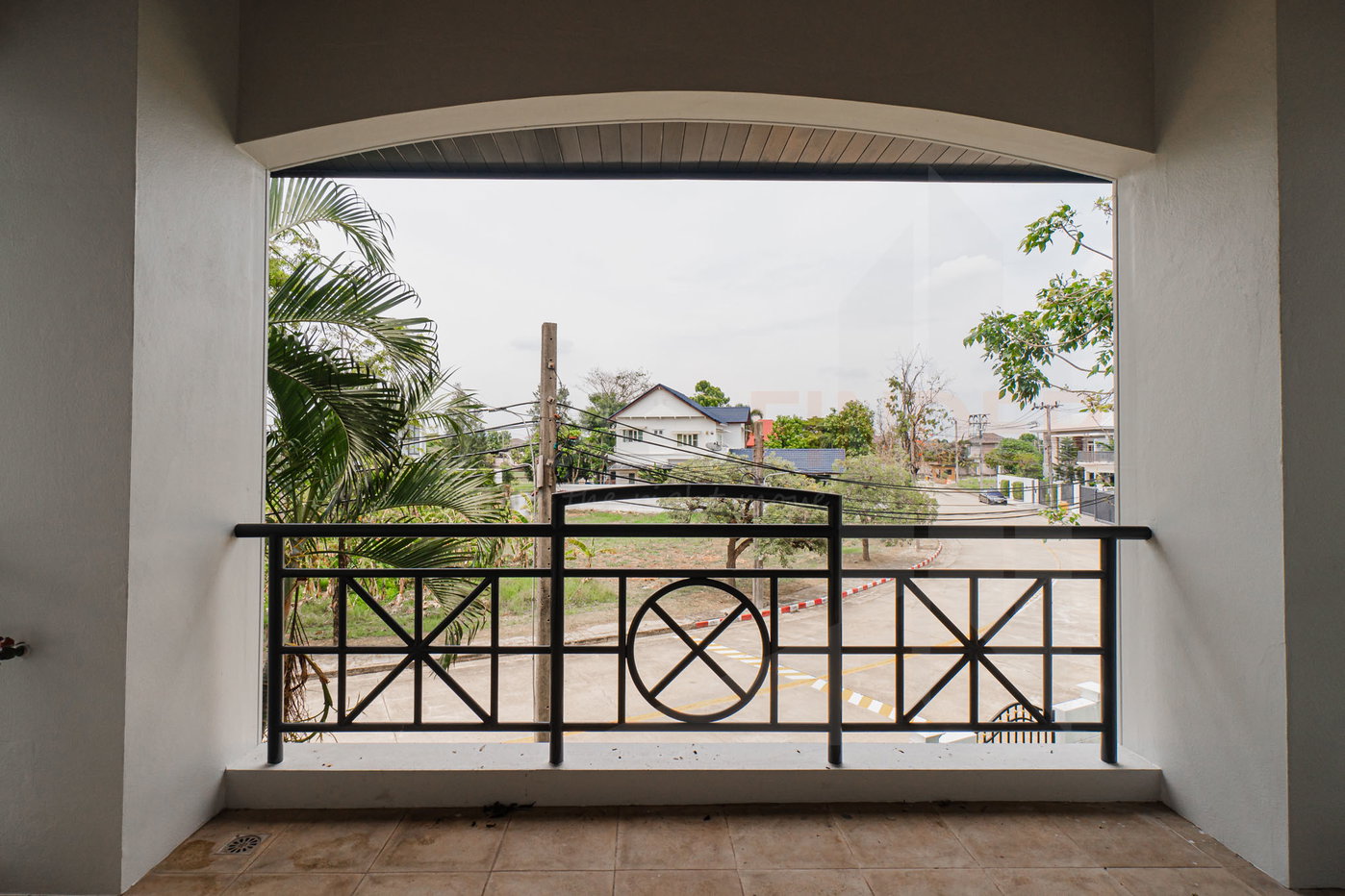 picture Windmill Park 5 bedrooms, for rent - 63/104