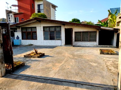 บ้านเดี่ยว วิทยาลัยพยาบาลบรมราชชนนีศรีธัญญา : 🏡 บ้านเดี่ยวชั้นเดียว ติวานนท์ 32 "หมู่บ้านพัฒนจิต" เพียง 3.99 ล้านบาท ✨