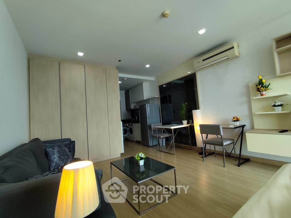 picture Studio Condo at Sky Walk Residences near BTS Phra Khanong (ID 2955531) - 3/6