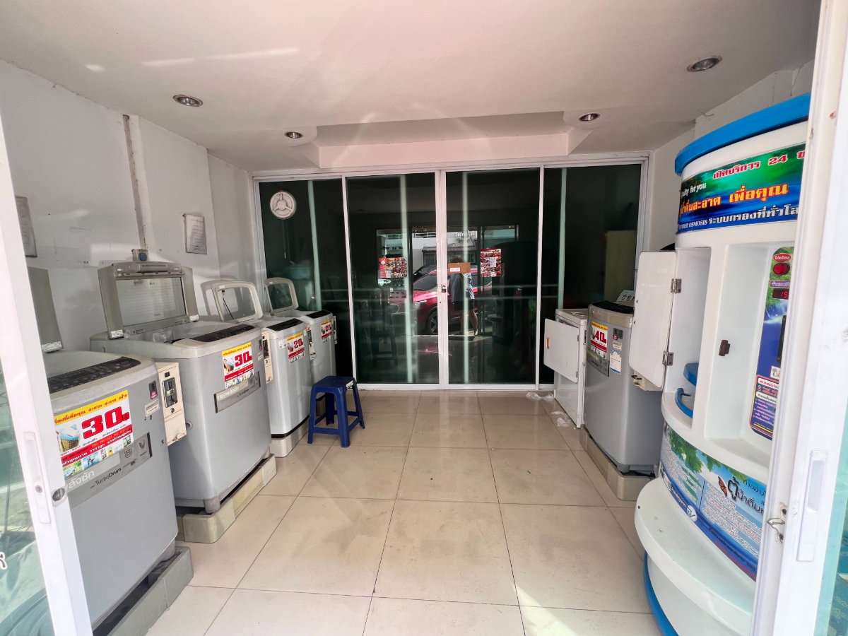 picture **Owner selling directly*** 📌 Condo for sale: JW Suite Chokchai 4, Studio, 5th floor, Building E. Pets allowed (previously kept as pets) - 8/25