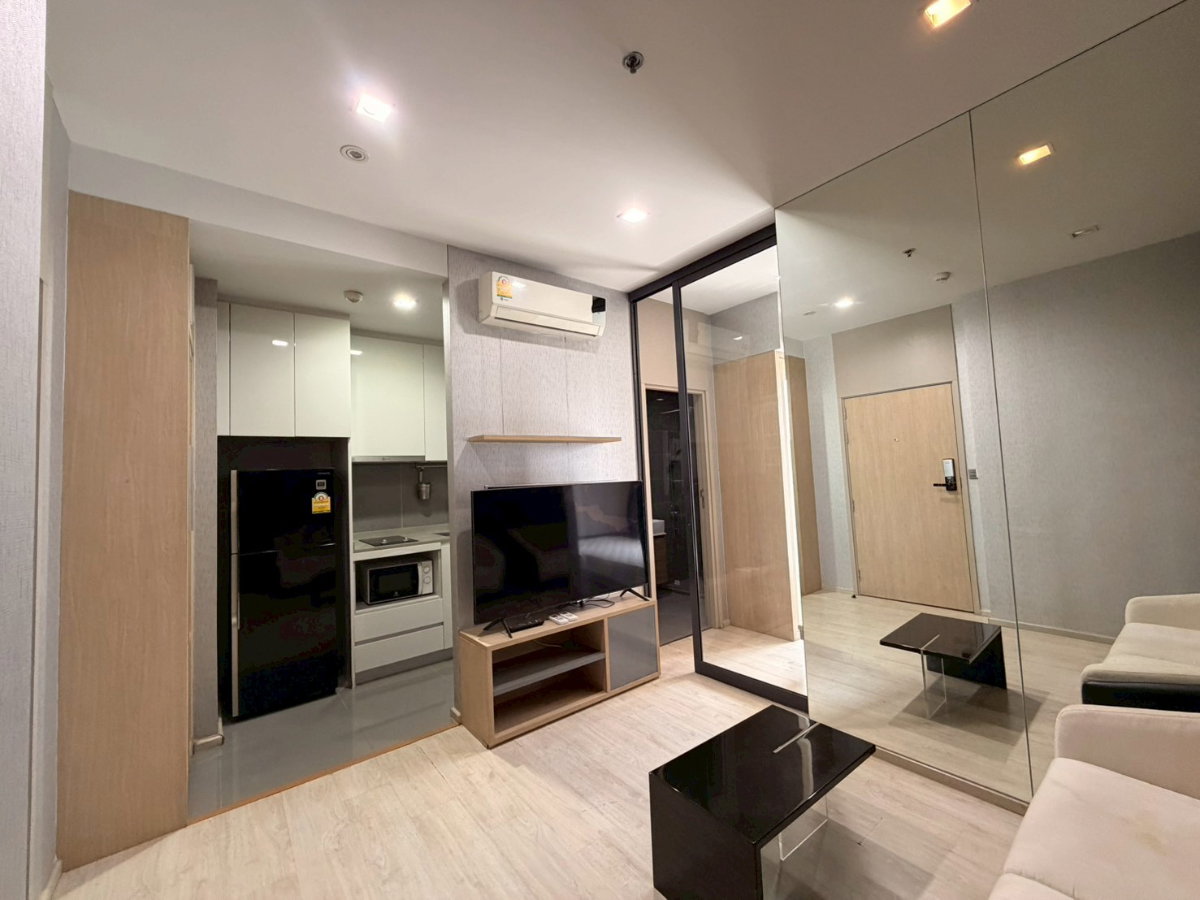 picture 🐶🐱 Pet Friendly 1BR ✨ Open unblocked view near BTS Thong Lo 🚆 Shuttle service, fully furnished & ready to move in 🤎 - 2/10