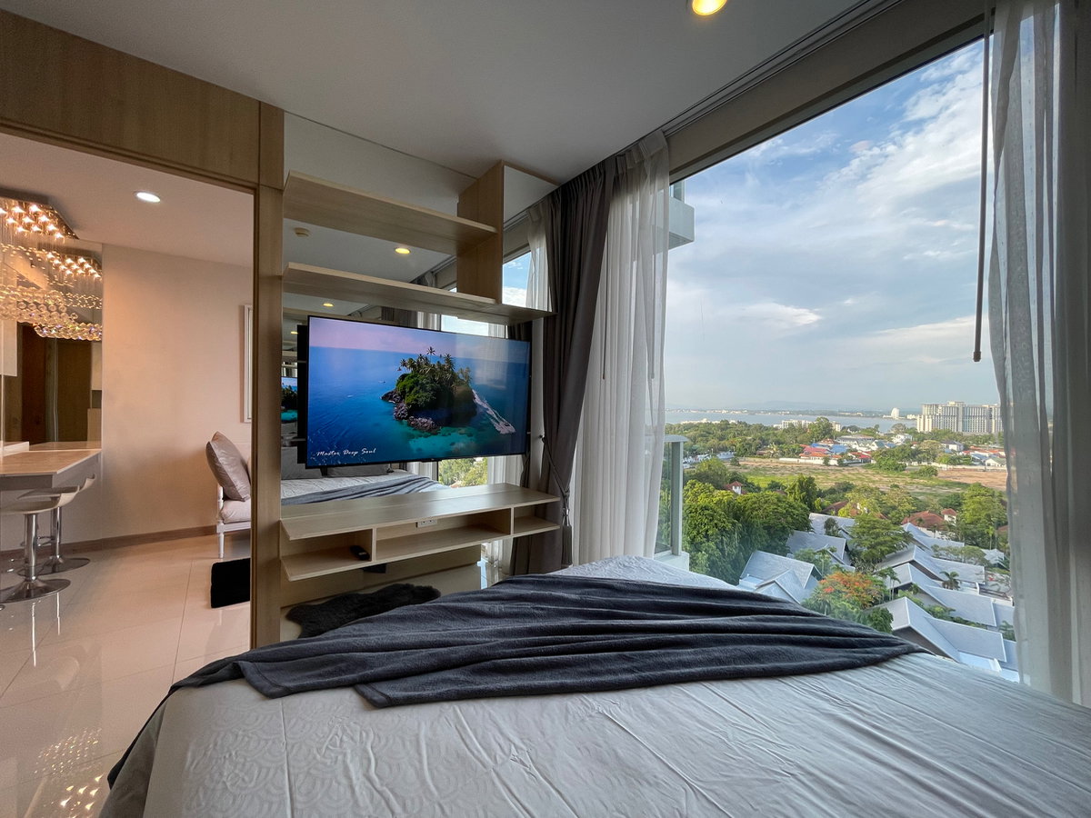 picture For sale The Riviera Wongmat Beach Corner Room - 20/34