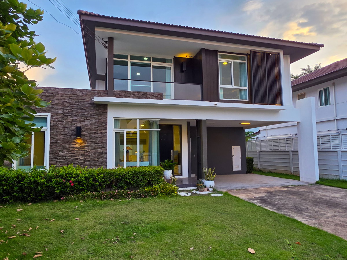 picture Luxury Single Detached House – Siwalee Maliwan Road, Khon Kaen - 1/21