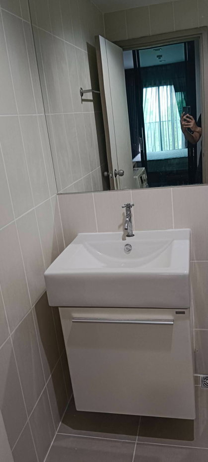 รูป 🔥 ห้องรีโนเวทใหม่เจ้าของขายเองไม่ผ่านนายหน้า 1.59 ล้านบาท! (รวมค่าใช้จ่ายวันโอน) ห้องขนาด36ตรม/2ห้องนอน🔥 - รูปที่ 12/14