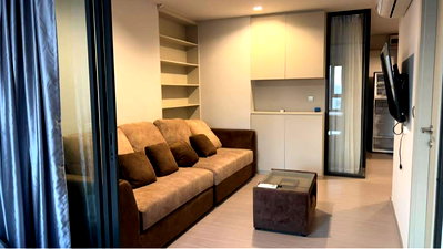 Condos for rent : For Rent 📍life ladprao 🛁2 bed 1 bath📞0639399665