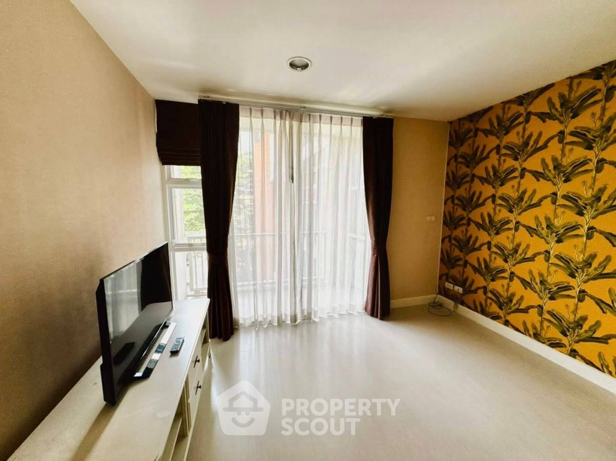 picture 1-BR Condo at D 65 Condominium near BTS Ekkamai (ID 2970806) - 10/15
