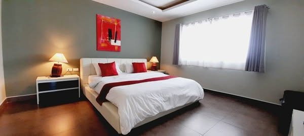 รูป 🔥ขายด่วน  Tudor Court Condo Pratamnak คอนโด ทิวดอร์ คอร์ท พระตำหนัก  ✅ ตกแต่งครบพร้อมครัวยุโรป ทำเลดีเยี่ยมใกล้ชายหาดและพัทยาใต้ โควต้าชื่อต่างชาติ - รูปที่ 1/11