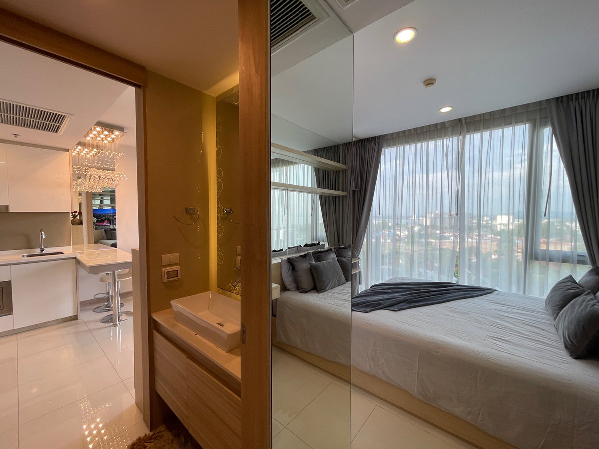 picture For sale The Riviera Wongmat Beach Corner Room - 15/34