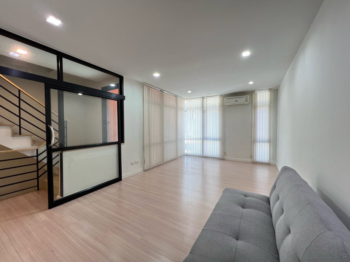รูป 🏠 (งดนายหน้า เจ้าของขายเอง) 🔥พร้อมอยู่🔥 ขาย โฮมออฟฟิศ / ทาวน์โฮม 3 ชั้น | Plex Bangna บางนาตราด กม.5 - รูปที่ 5/14