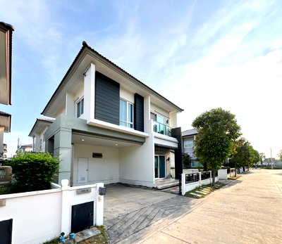 บ้านเดี่ยว สมุทรปราการ : ขายบ้านเดี่ยวสไตล์โมเดิร์น "เซนโทร ประชาอุทิศ 90"STARRY TYPE ขนาด 50 ตรว.4 ห้องนอน 3 ห้องน้ำ เพียง 4.09 ล้าน