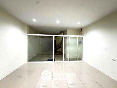 ทาวน์โฮม นนทบุรี : ทาวน์เฮ้าส์ 3-ห้องนอน ใน ปากเกร็ด (ID 2972222)