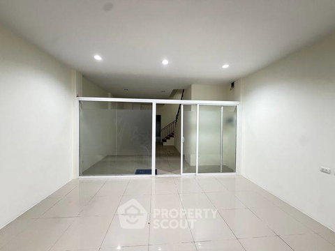ทาวน์เฮ้าส์ 3-ห้องนอน ใน ปากเกร็ด (ID 2972222)