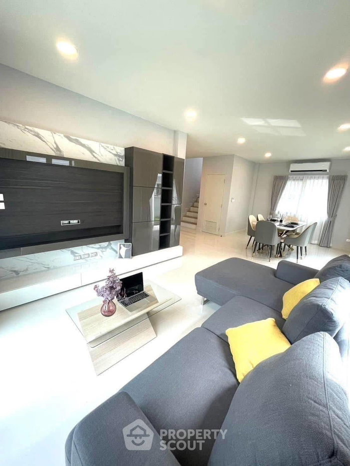 รูป บ้าน 3-ห้องนอน ที่ เซนโทร บางนา ใน บางแก้ว (ID 2972392) - รูปที่ 3/12