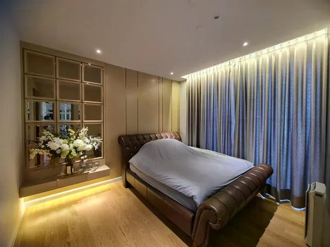 ให้เช่าคอนโด Magnolias waterfront residences (60.6 ตร.ม.) ติด ICON SIAM  