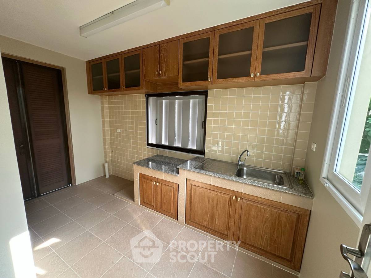 รูป บ้าน 4-ห้องนอน ที่ ลัดดารมย์ อีลีแกนซ์ พระราม 5-2 ใน บางขุนกอง (ID 2972380) - รูปที่ 14/38