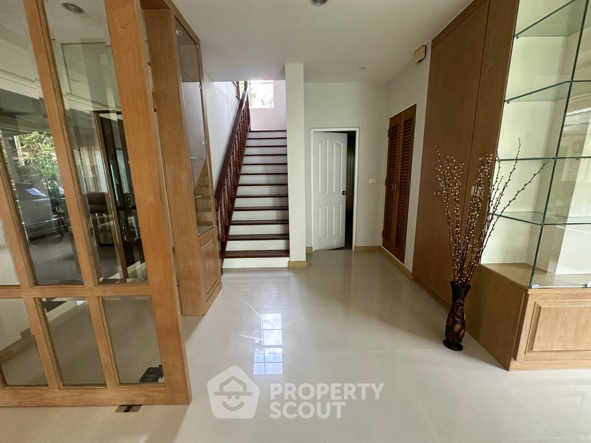 รูป บ้าน 4-ห้องนอน ที่ ลัดดารมย์ อีลีแกนซ์ พระราม 5-2 ใน บางขุนกอง (ID 2972380) - รูปที่ 26/38