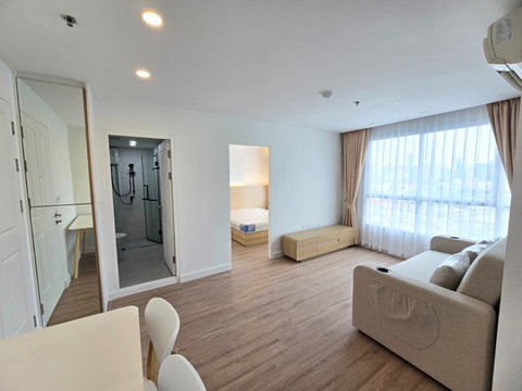 🔔New🔔 For rent, newly renovated room with city view and washing machine at U Delight Residence Pattanakarn-Thonglor