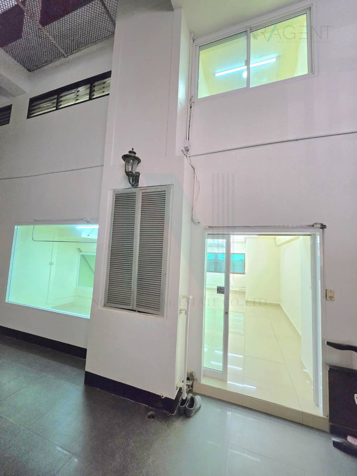 picture For Rent Condo THONGLOR TOWER Building A, Floor 1,Duplex 2 bed room, Room size 100 sqm - 6/8