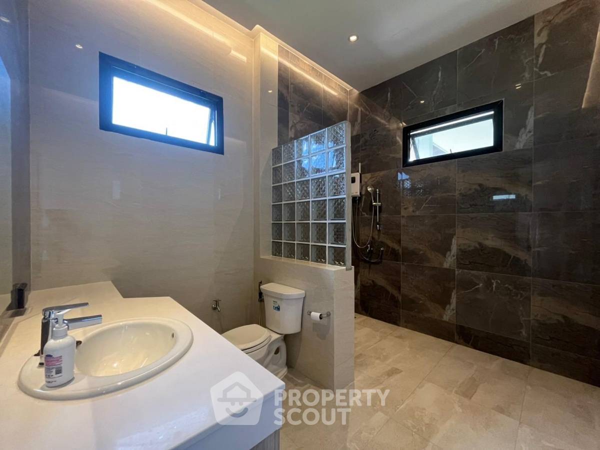 รูป วิลล่า 4-ห้องนอน ใน สวนหลวง (ID 2971010) - รูปที่ 2/29