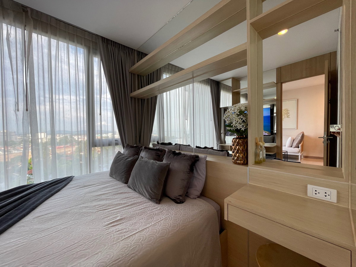 picture For sale The Riviera Wongmat Beach Corner Room - 18/34