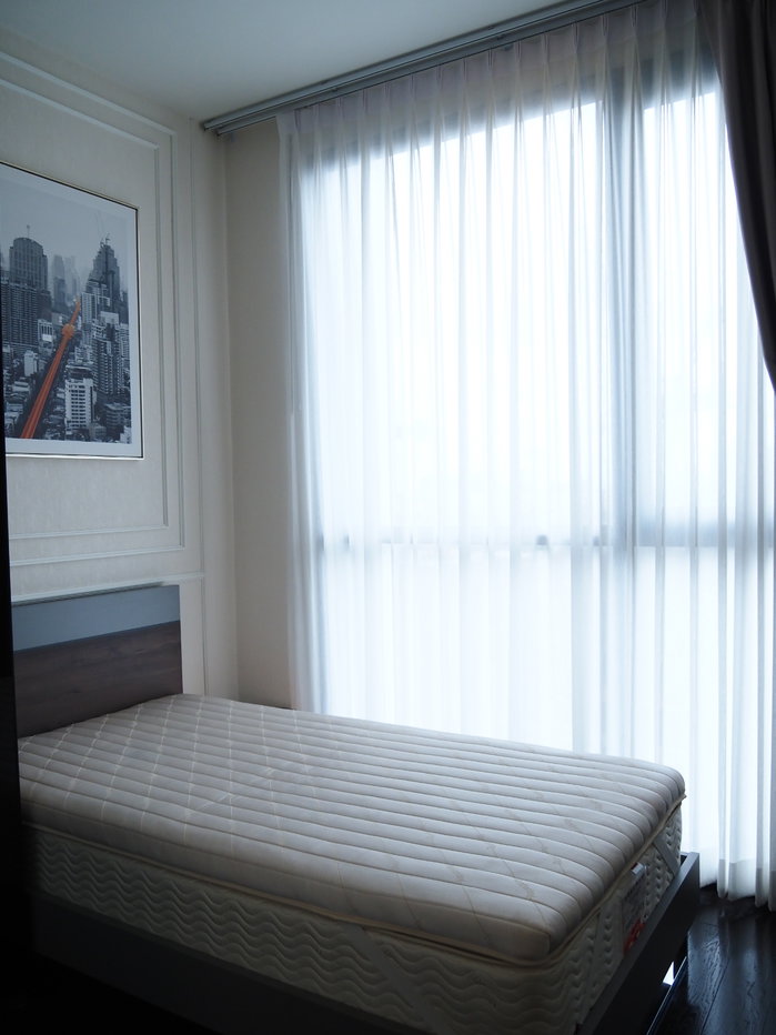 picture Ready to move 2 bed 1 bath condo for rent Park Origin Thonglor - 5/18