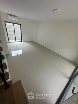 ทาวน์เฮ้าส์ 3-ห้องนอน ใน ประเวศ (ID 2972224)