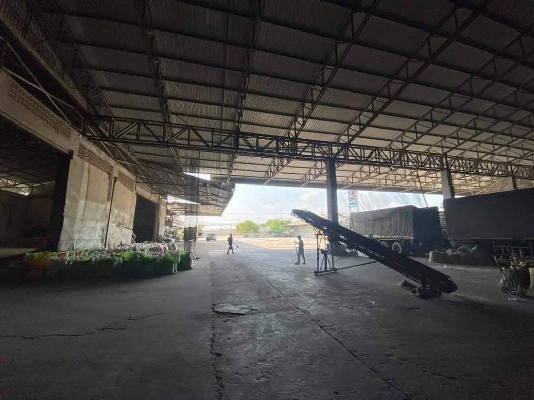รูป ขายที่ดินพร้อมบ้าน โกดัง ติดถนน 304 ฉะเชิงเทรา-กบินทร์บุรี - รูปที่ 10/11