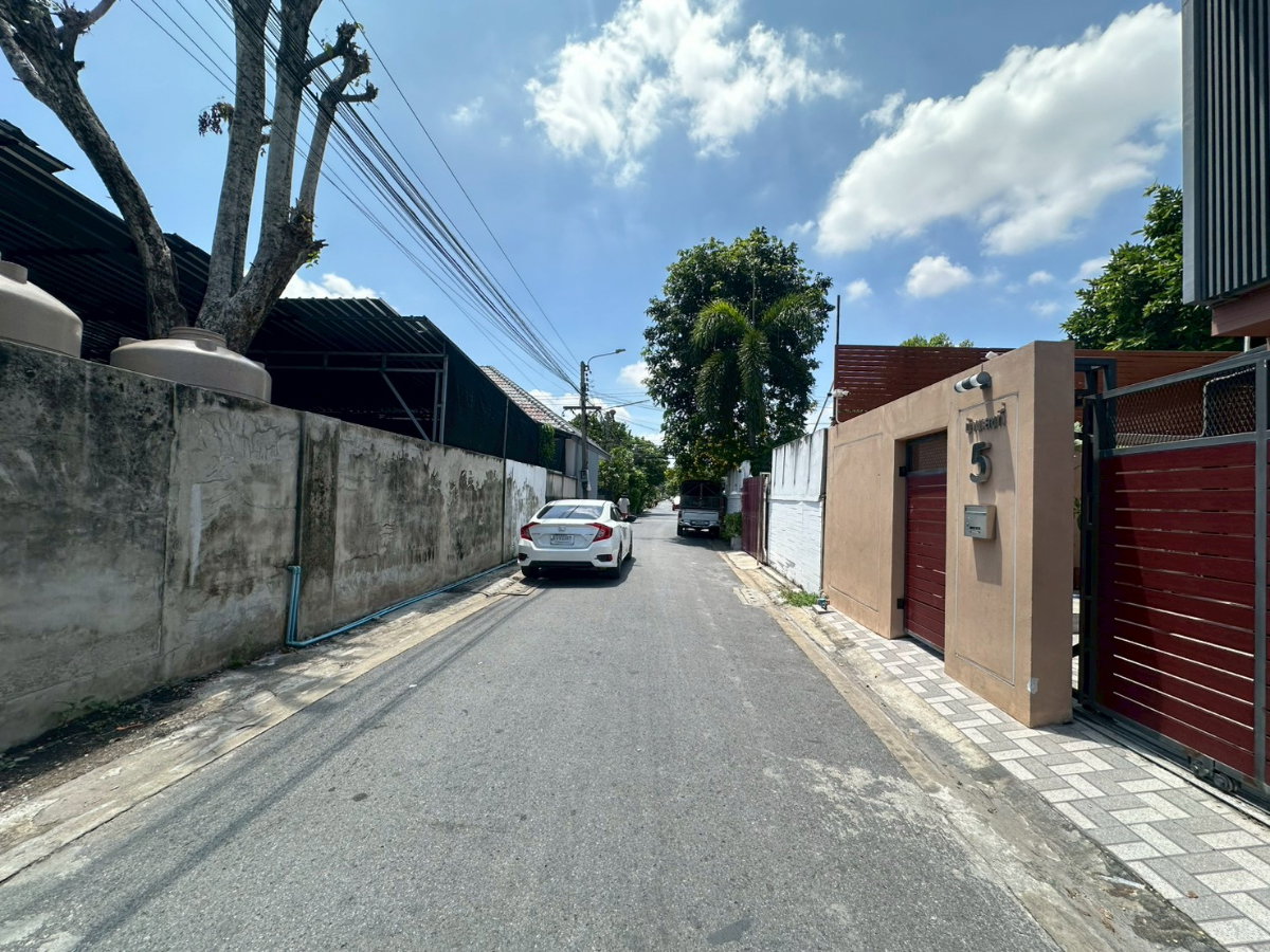 รูป ขายบ้านเดี่ยว ดอนเมือง โกสุมรวมใจ 35 หลังใหญ่ 60 ตร.ว. ใกล้รถไฟฟ้า - รูปที่ 26/28