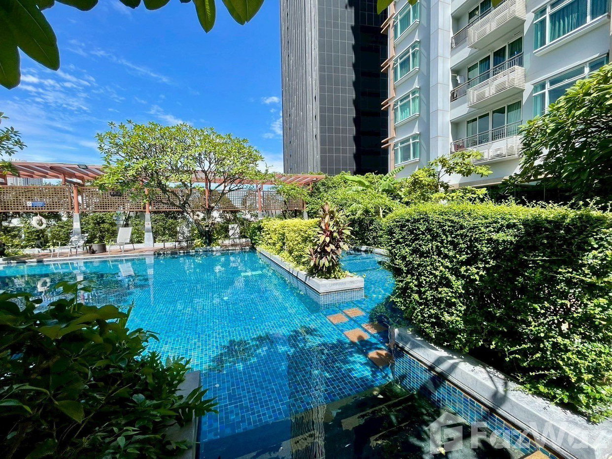picture 1 Bedroom Condo for sale at Circle Condominium  1850268 - 4/17