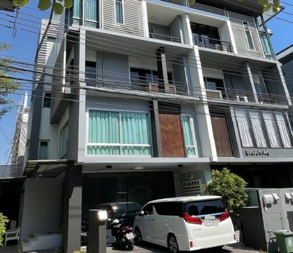 ให้เช่าอาคาร / Home Office 4 ชั้น / ทำเล พระราม 9 เหม่งจ๋าย / โครงการ บี สแควร์ B Square พระราม 9 เหม่งจ๋าย /   เหมาะเป็นสำนักงาน จดบริษัทได้