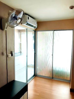 Condos for sale Don Mueang New Market : ✅ Condo for sale with tenant Balcony view room, next to the main road, near BTS Lak Si ✅ Den Vibhavadi