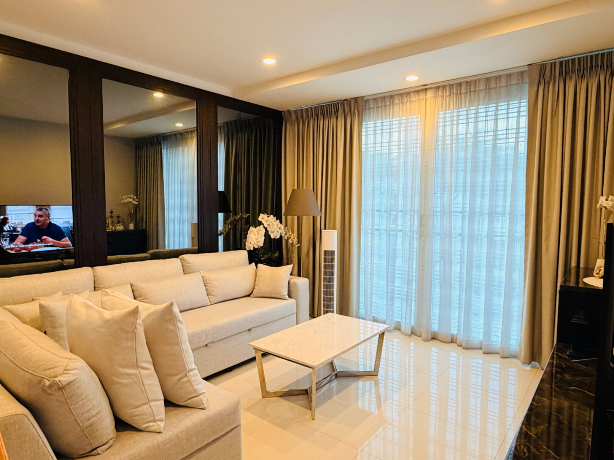 รูป  [ขาย] ทาวน์โฮม 3 ชั้น สภาพดี ทำเลทองอ่อนนุช 46 ใกล้รถไฟฟ้าสายสีเหลือง เข้าซอยแค่ 200 ม.! 🚗⚡ รองรับ EV Charger บิ้วท์อินครบ พร้อมอยู่ทันที - รูปที่ 8/28