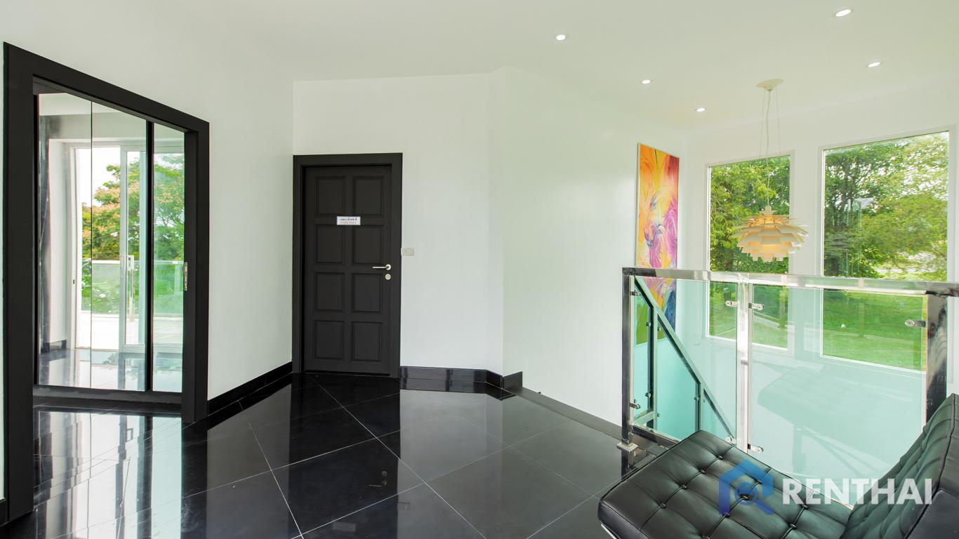รูป บ้านสุดหรูสไตล์โมเดิร์น ในสนามกอล์ฟฟินิกซ์ - รูปที่ 18/20
