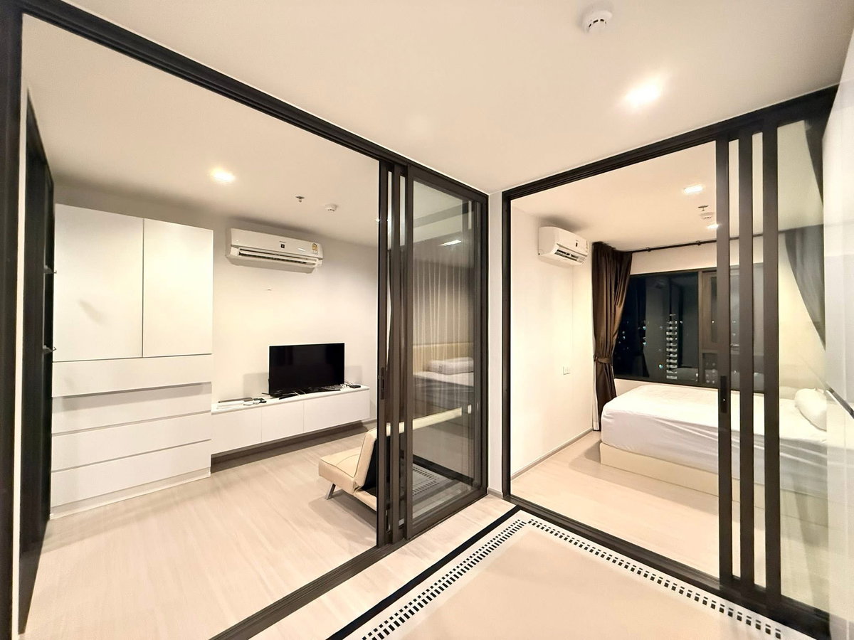 รูป (TT228)ปล่อยเช่าคอนโด Life Sathorn Sierra (ไลฟ์ สาทร เซียร์รา) ชั้น 29 ขนาด 36 ตร.ม 1 ห้องนอน 1 ห้องน้ำ เฟอร์นิเจอร์ครบ ใกล้The mall ท่าพระ - รูปที่ 1/6