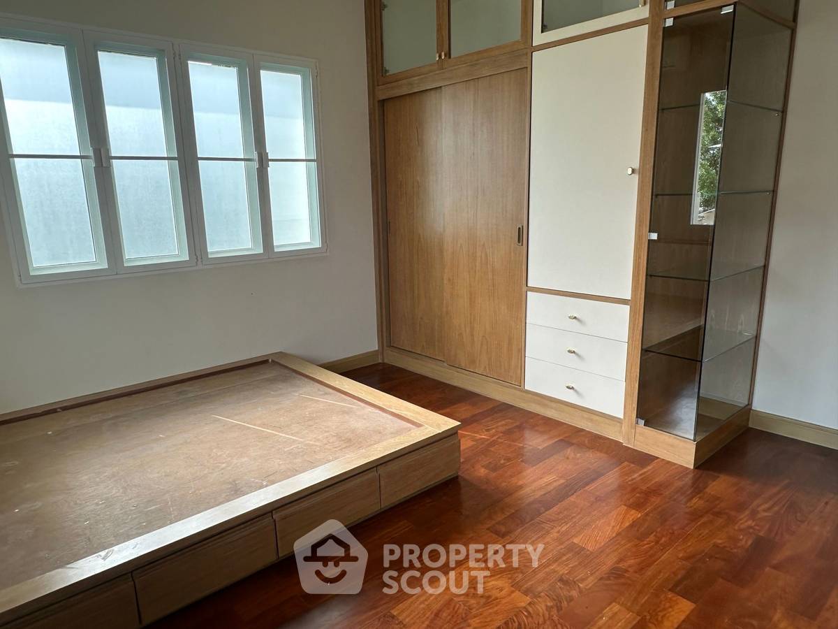 รูป บ้าน 4-ห้องนอน ที่ ลัดดารมย์ อีลีแกนซ์ พระราม 5-2 ใน บางขุนกอง (ID 2972380) - รูปที่ 37/38
