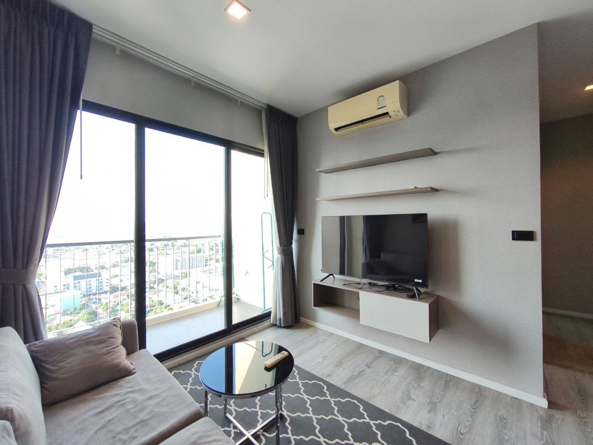 รูป Condo for RENT :   Knightsbridge Skyriver Ocean  size 62 sqm. 2 Bed / 2 Bath (Bathtub) / River View /Balcony /Closed Kitchen   𝐅𝐥𝐨𝐨𝐫 : 22nd   - รูปที่ 4/23