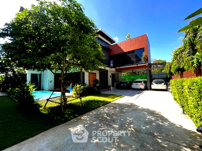 Houses for sale True Tower Phatthanakan : 4-BR Villa in Suan Luang (ID 2971010)