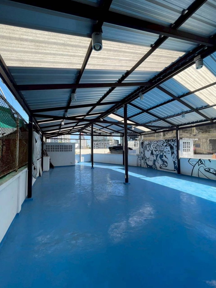 picture Rooftop Space Urban/lndustrial - 11/13
