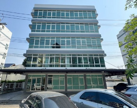 ให้เช่าอาคารสำนักงาน 5 ชั้น ใกล้ เลียบด่วน รามอินทรา / ทำเล ซอยนวลจันทร์ / แอร์ฝั่งฝ้า 5 เครื่อง / ที่จอดรถ 18 คัน / เหมาะเป็นสำนักงาน จดบริษัทได้