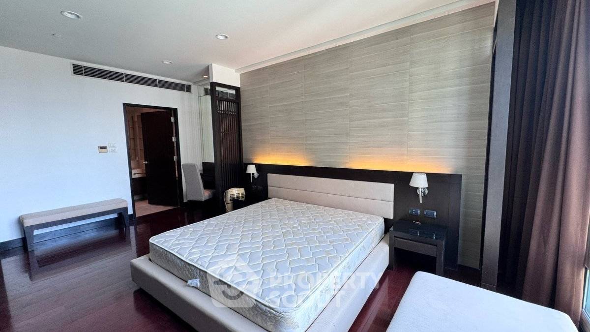 picture 2-BR Condo at The Park Chidlom near BTS Chit Lom (ID 2971853) - 2/7