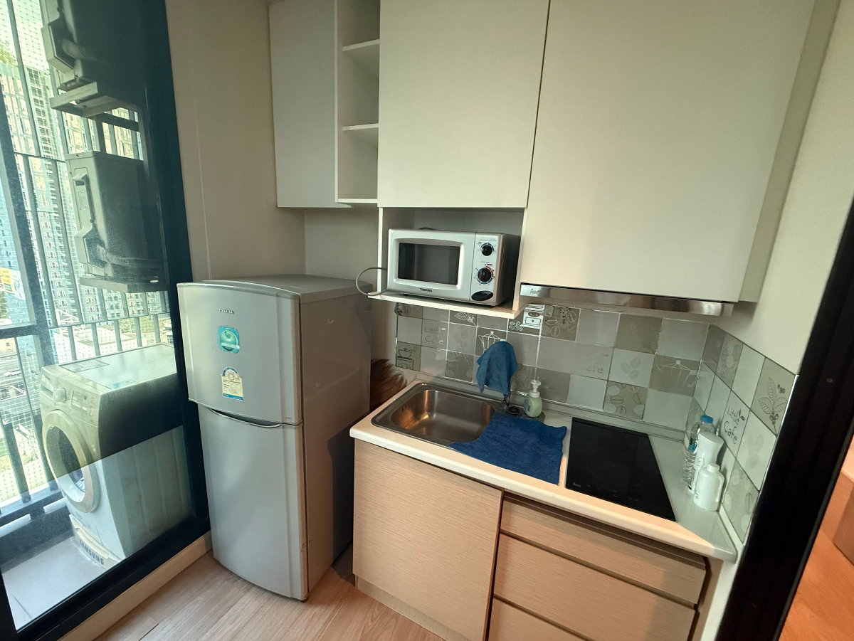 picture ( Sell ) 1 bed room corner room high floor close to victory monument station - 5/7
