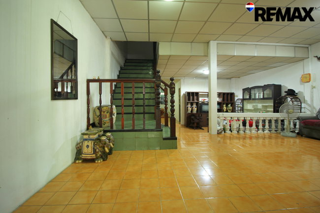รูป ขาย บ้านแฝด กัลปพฤกษ์ หมู่บ้านอินทราวิลล่า ใหญ่กว่าบ้านเดี่ยว ต่อเติมครัว คุ้ม 36 ตรว. 2.6 ล้าน - รูปที่ 6/15