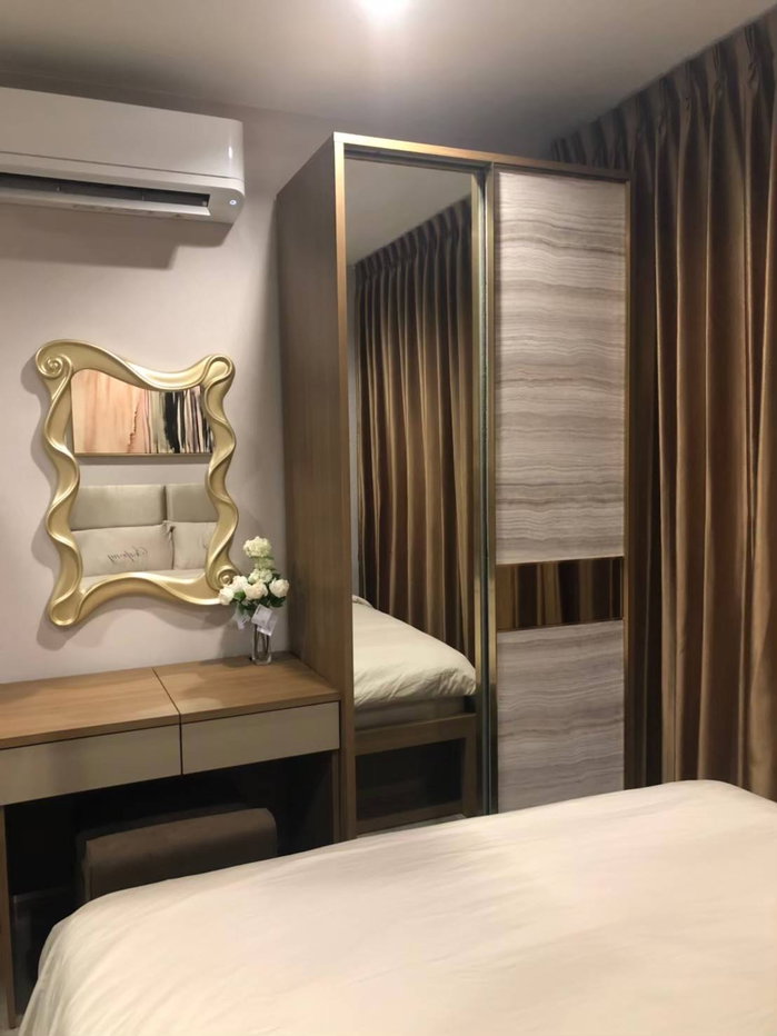 รูป (เจ้าของขายเอง)ขายคอนโดริมแม่น้ำ The Politan Rive ห้อง31ตรม ชั้น19 เฟอร์นิเจอร์บิ้วอินแพง แต่งครบ ให้หมด พร้อมเครื่องซักผ้า ตู้เย็น ไม่รับเอเจนท์ครับ - รูปที่ 5/10