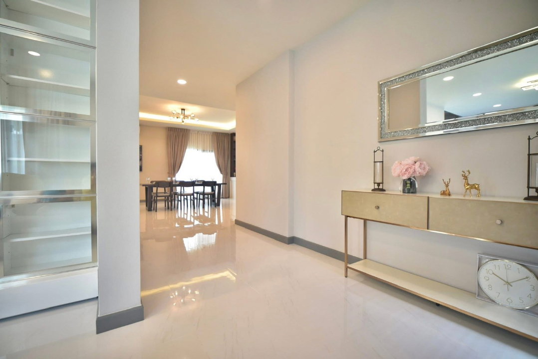 รูป ME2500192 ให้เช่าบ้านเดี่ยวสุดหรู The City บางนา พื้นที่กว้าง พร้อมเฟอร์ และเครื่องใช้ไฟฟ้า - รูปที่ 3/14
